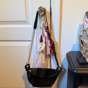 Chic Black Crossbody Bag